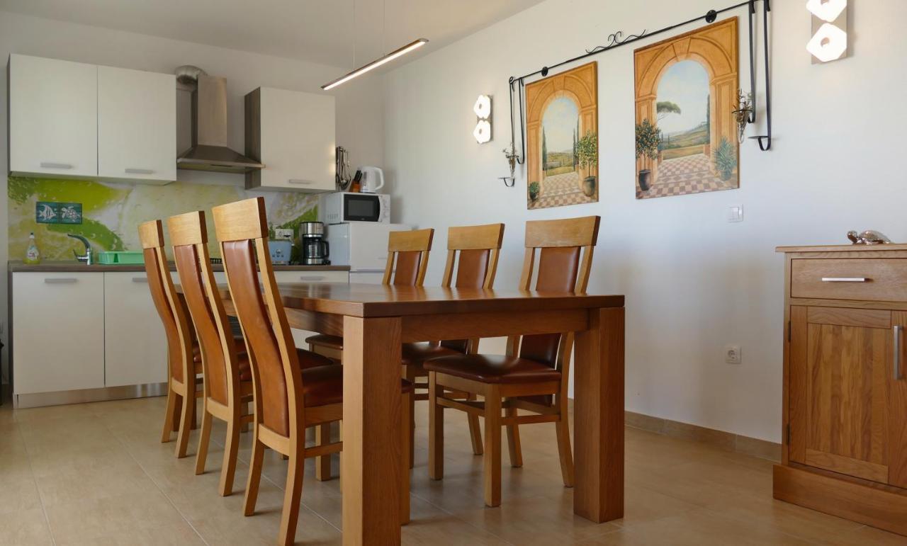 Apartments Le Mare - Pool, Sandstrand, Meerblick, W-Lan, Grill Privlaka  Exterior foto
